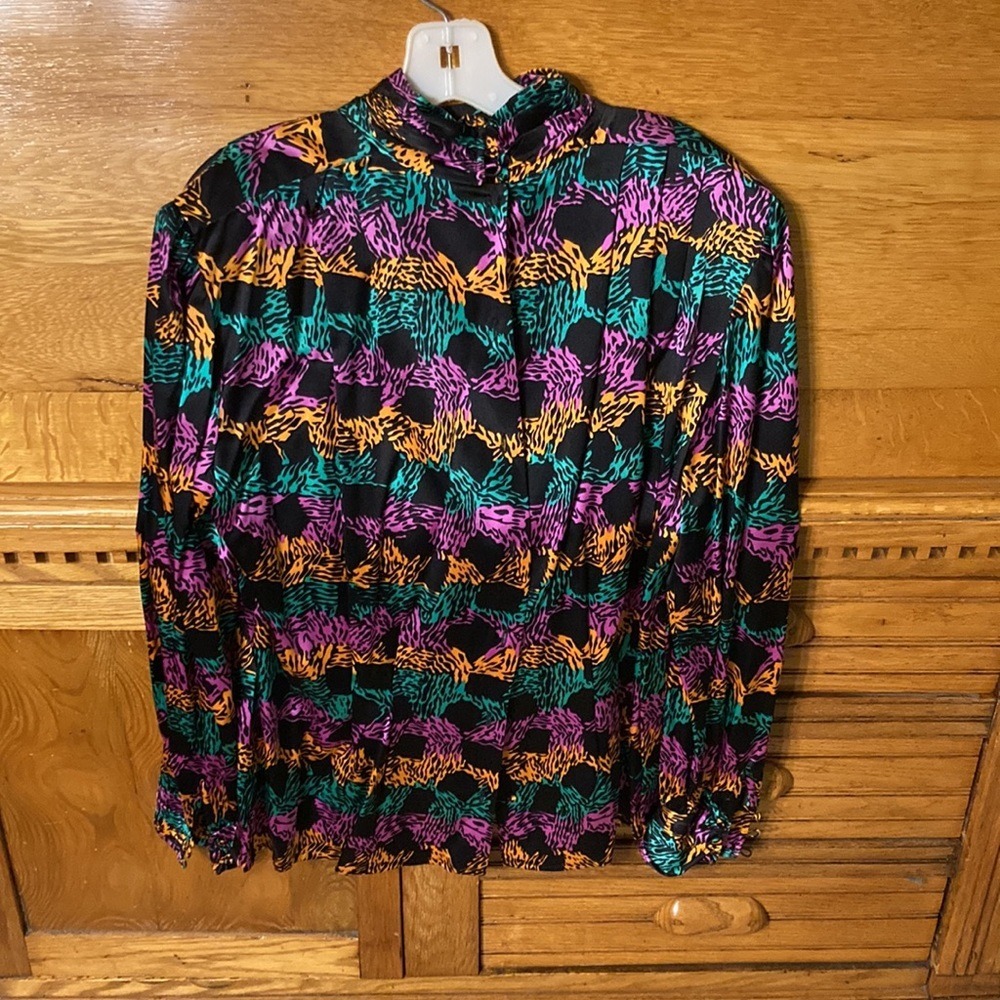 Lloyd Williams 100% Silk Blouse Vintage Abstract Animal Print Mock Neck Festival
